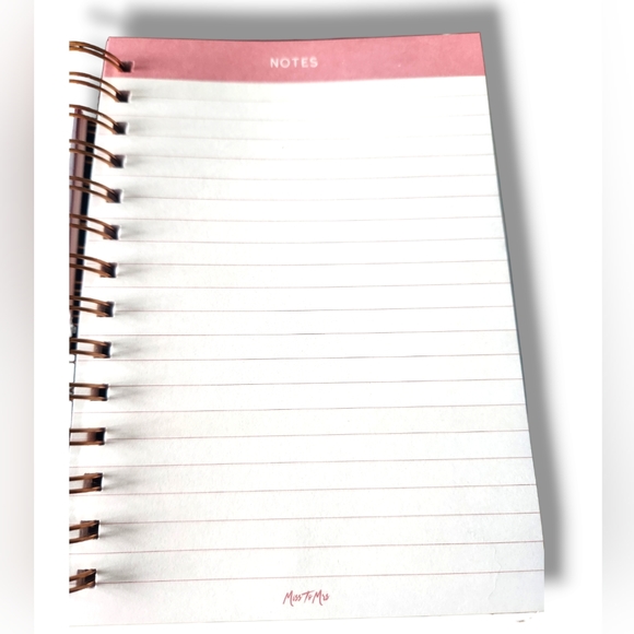 Hardcover Wedding Planner - Picture 5 of 6